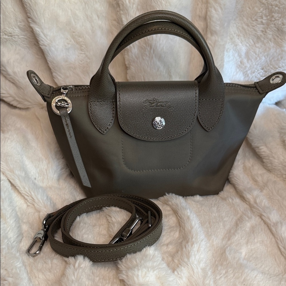 Long Champ NEO Nylon
1500 Crossbody